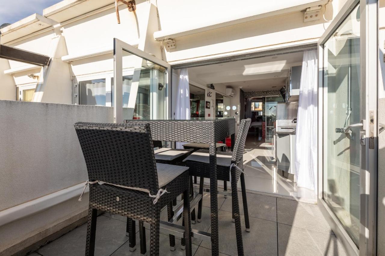 Senses At Sea Apartment แอกด์ ภายนอก รูปภาพ